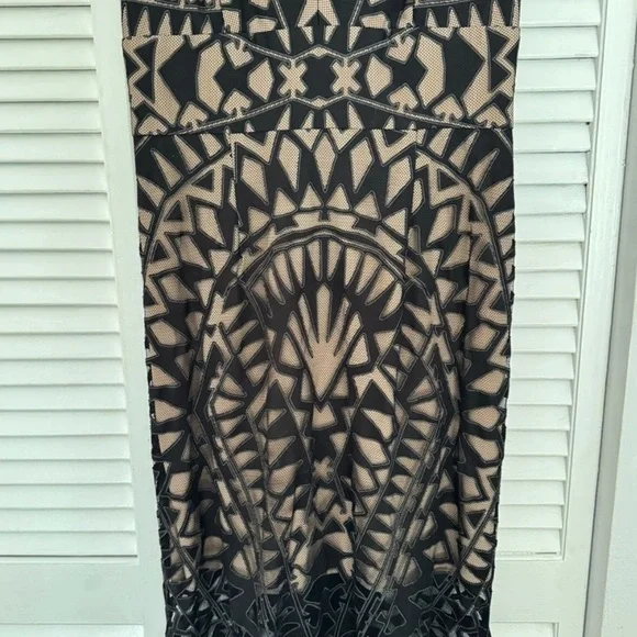 BCBGMAXAZRIA Maranda Burnout Black Lace
Dress Gown Fit Flare Size 0 - Picture 8 of 13